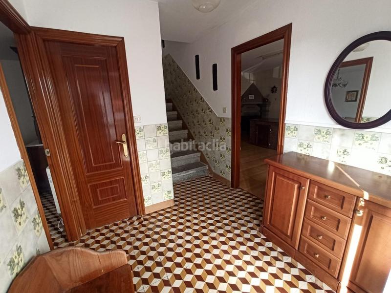 Foto 1b8a1783-131c-45dc-933d-423acdbc9223. Casa pareada en Camariñas