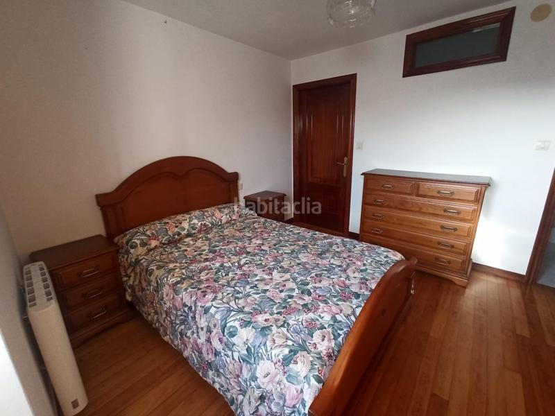 Foto 2c0be233-17d1-4379-be9d-20cc7ad77efe. Casa pareada en Camariñas