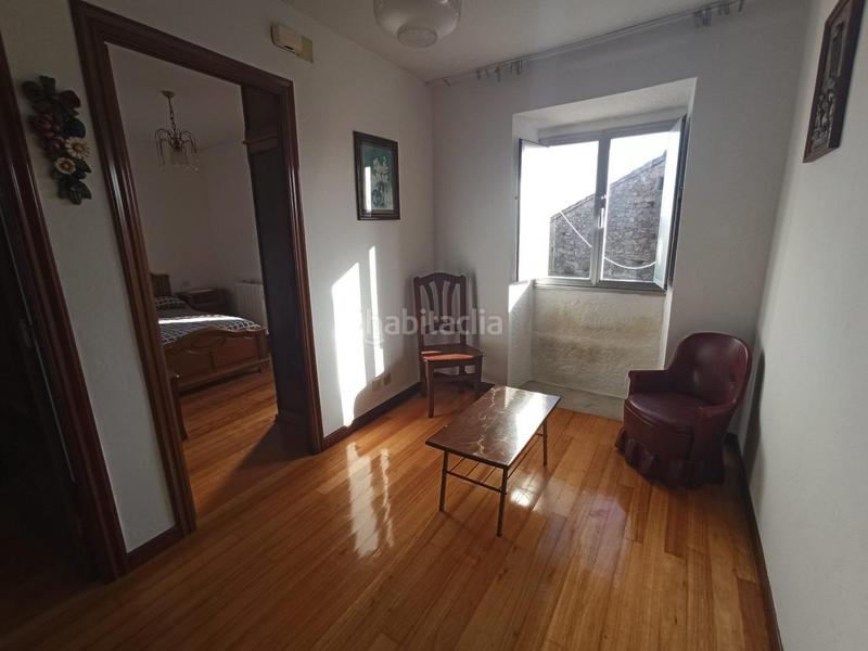 Foto a972dd55-b3b7-4869-8a87-b54fe98666b8. Casa pareada en Camariñas
