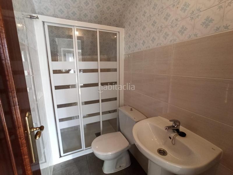 Foto d9a26585-6611-40be-a1a5-ff6af93fdde5. Casa pareada en Camariñas