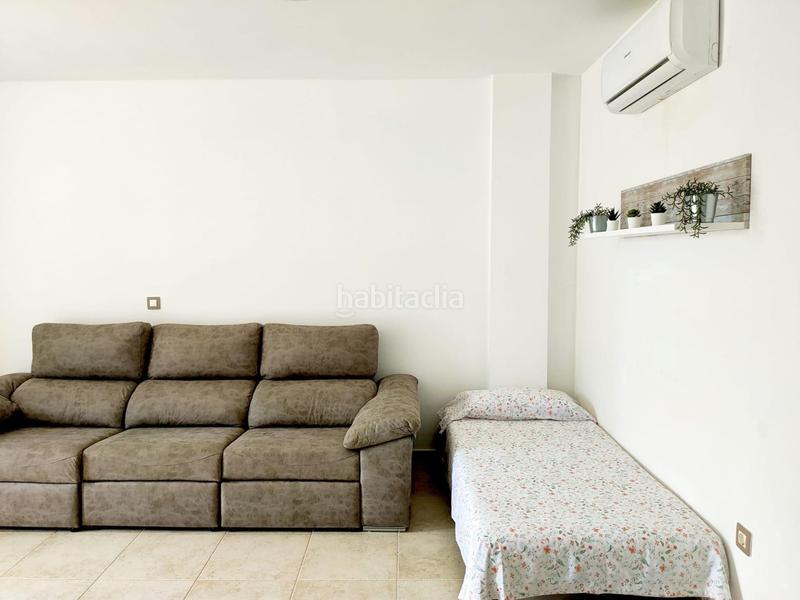 Foto ea362eab-4ac4-4fc2-85c3-cd0cf2f05cc3. Casa adosada en San Jorge