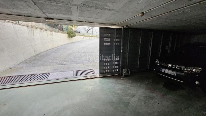 Foto ae8a2b8b-3191-40c3-b473-f7a4140efde8. Car parking in Tordera Tordera