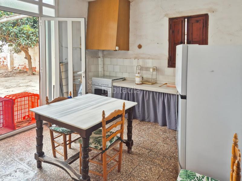 Foto b1906acc-f55c-45df-b74f-2ea649129660. Maison avec parking dans Cases de Bàrcena Valencia