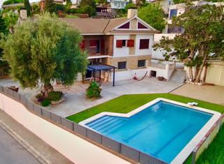 Casa in Tiana