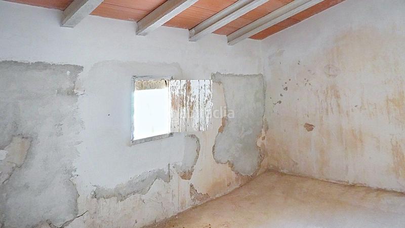 Foto bcb9f1e7-d373-4f8a-82b6-d8fc3194d951. Casa adosada en Yecla