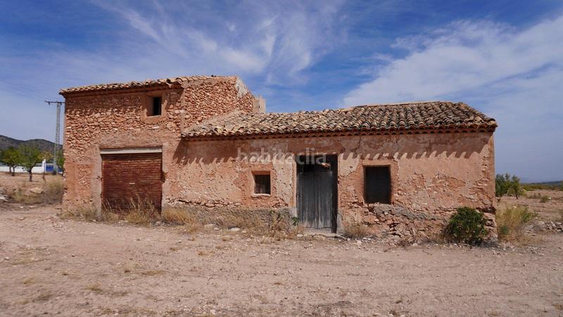 Foto fc6f38c1-9474-4a06-b3aa-21b2d32f8794. Rural plot in Yecla