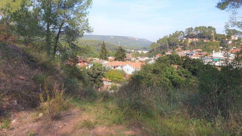 Foto 3b6993b5-d000-4c56-9cd1-265cddeb91a5. Terreno residenziale in Vallirana