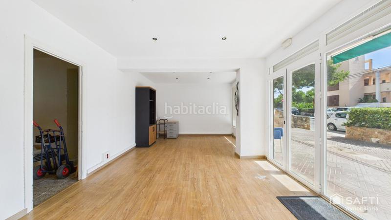 Foto f38fa813-5c58-4e3a-9318-61b25fe61873. Alquiler local comercial en Calvià poble Calvià
