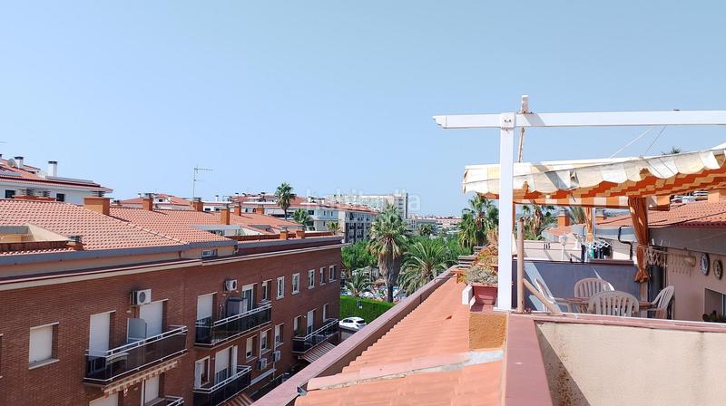 Foto c30df609-da07-45e3-b319-9f9471efe237. Zweistöckige wohnung mit parking in Centre Pineda de Mar