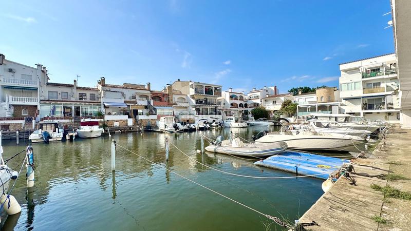 Foto 114a0ca2-ab15-4bc0-8def-aa477f492f76. Flat with heating in Muga - Gran Reserva - Badia Empuriabrava