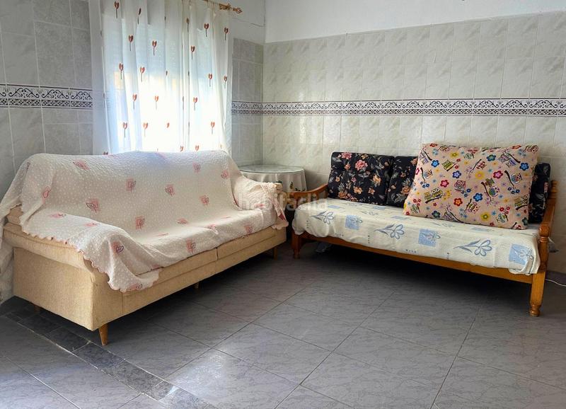 Foto 7729a45d-0887-49d2-9028-d05d9a39c75d. Casa adossada amb calefacció a Centro Alcázares (Los)