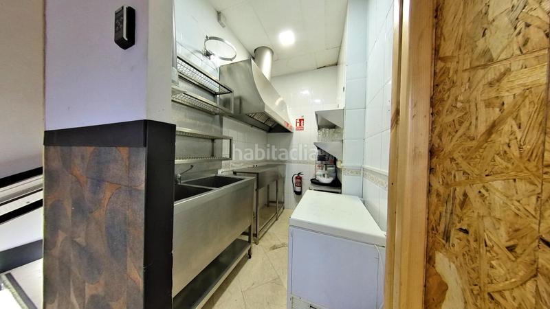 Foto d30de082-3c94-4c29-a7b2-fd8b7b35b68f. Business premise with heating in Plaza de Toros-Avenida Chapí-Trinquete Elda