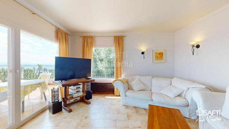Foto a78bcc5c-1f06-4f3d-bbb5-ec3e05da901e. Casa con riscaldamento parcheggio in Puig Rom-Canyelles-Almadrava Roses