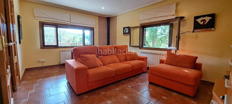 Foto 38f157f9-7c8b-4421-8d17-fa1c64c2ed31. Casa amb calefacció aparcament a Arganza