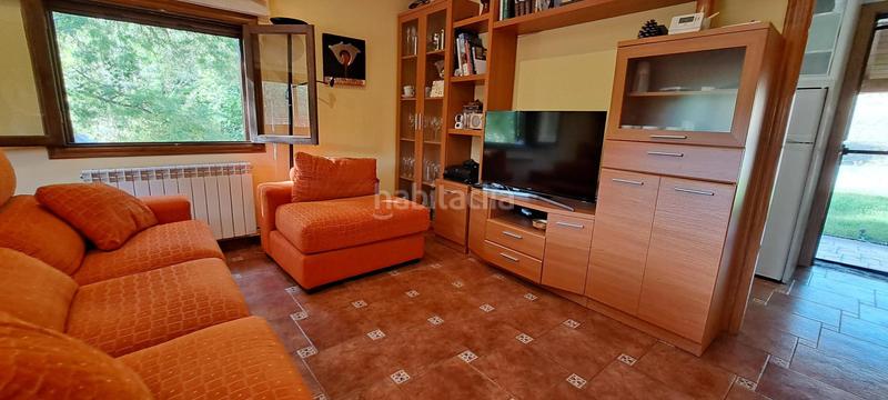 Foto a1a20a0a-69e3-4721-b8d0-8f60cde05dd2. Casa en Arganza