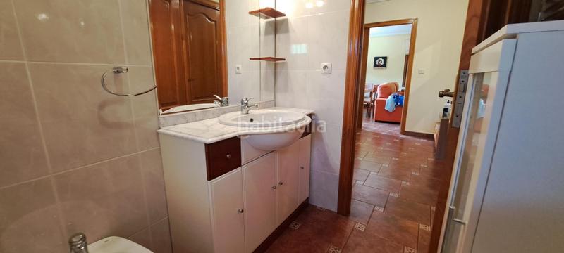 Foto bd630542-bb9d-4a52-a66f-4e8d5fa4b710. Haus mit heizung parking in Arganza