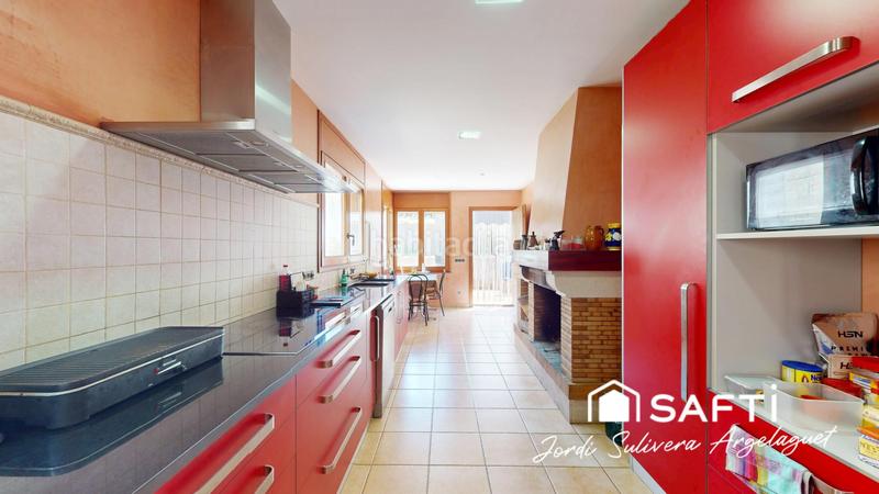 Foto 5e527ee3-d051-4d1e-a6cc-ec6c15e85267. Casa en residencial Begur-esclanyà Begur