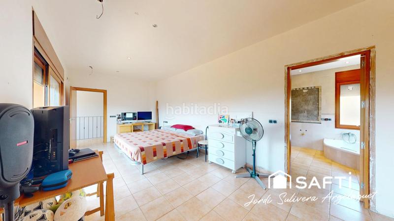 Foto b895bc9d-9f24-4808-89f3-9d788c956387. Casa en residencial Begur-esclanyà Begur
