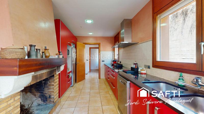 Foto c0f98ce3-729e-4202-b19d-42e159a39f31. Casa en residencial Begur-esclanyà Begur