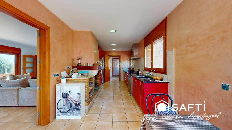 Foto d2ec3dcb-ae63-4bc9-b53c-ba766b526657. Casa en residencial Begur-esclanyà Begur