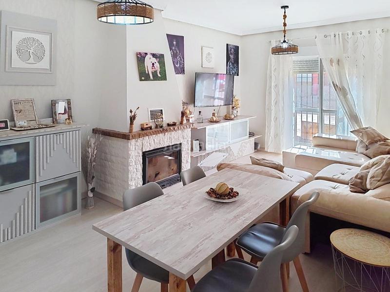 Foto 95fbeee8-9692-4bf2-b5b6-5e396c2de044. House with parking pool in Las Vaguadas Badajoz