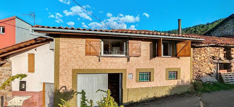 Foto 03c20ed9-0303-43c5-b81c-b41682f0211a. Casa adosada en Grado