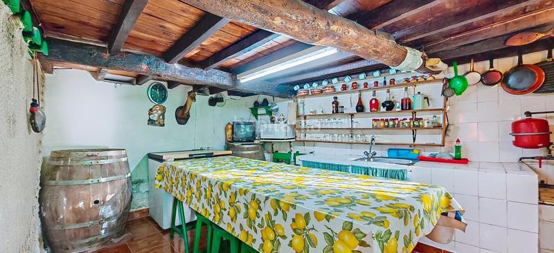 Foto 6a6fbbde-b9ff-42f8-877c-14483fb84ffc. Casa adosada en Grado