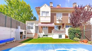 Maison jumelée à Cobeña