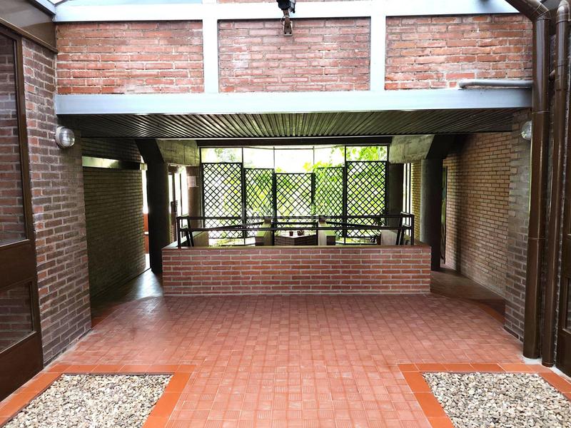 Foto e3b92648-3c78-400a-9852-ae8ee4e685fa. Local comercial amb calefacció a Acacias Madrid