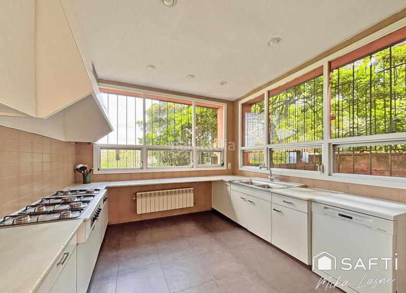 Foto 3e48fe8b-b1ad-4b8b-a8fb-0d504950839d. Mas avec chauffage parking piscine dans Vallvidrera - Tibidabo - Les Planes Barcelona