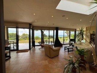 Casa aparellada a Urbanitzacions