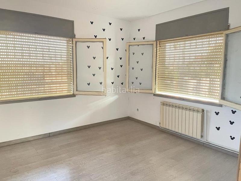 Foto c3e8e0c9-2c3b-48ac-a992-f2f9573d41e7. Casa con riscaldamento parcheggio in Masquefa