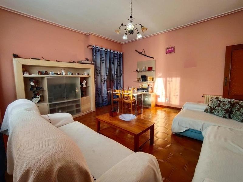 Foto fca7890d-501a-4958-aeee-c3ecff762b34. Etagenwohnung mit heizung in Cacabelos