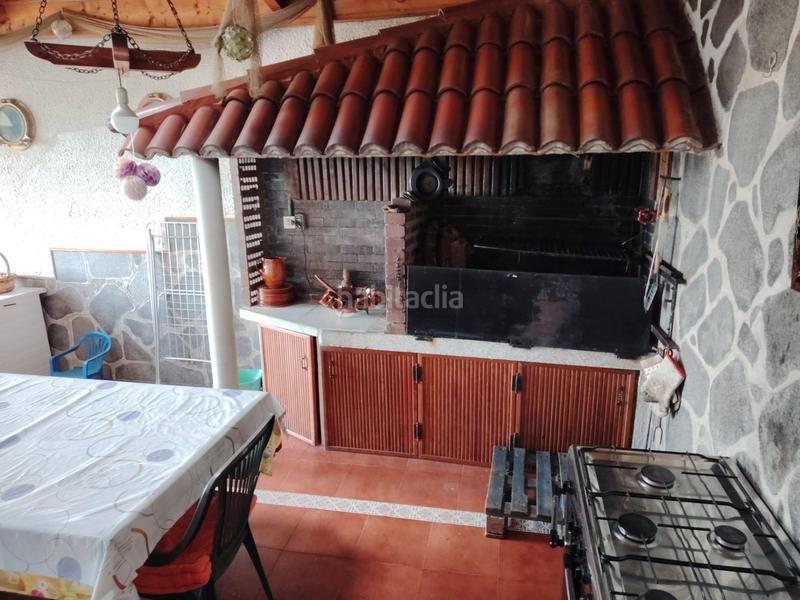 Foto 1f2b3f0c-59dc-44c3-9c3e-a2388b1293ae. Casa con parcheggio piscina in Teis Vigo