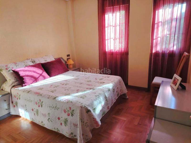 Foto cd5e396f-43ac-4f36-8af5-a1e94cd3a552. House with parking pool in Teis Vigo