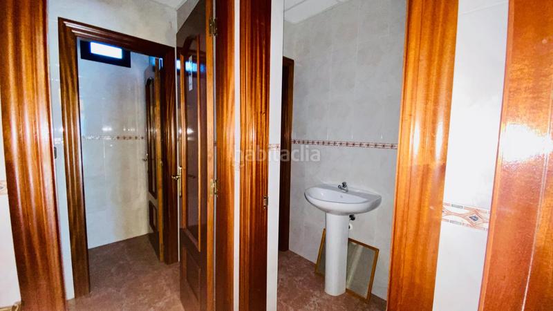 Foto 6de87326-97cf-425c-94f5-18052fc37f31. Geschäftsraum in El Cristo Oviedo