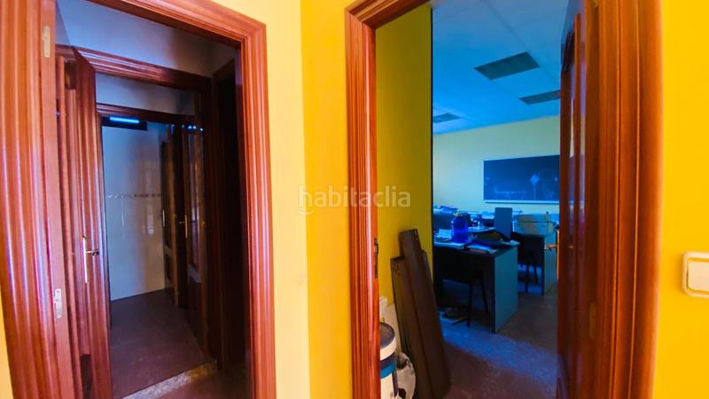 Foto fb0ca61b-8381-46a1-b462-141e650f282a. Geschäftsraum in El Cristo Oviedo
