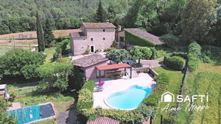 Country house in Palol de Revardit