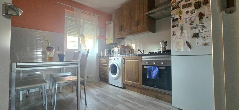 Foto cb993c80-f935-441b-a992-fe1a2bd5ee37. Flat with heating in Palomeras Sureste Madrid