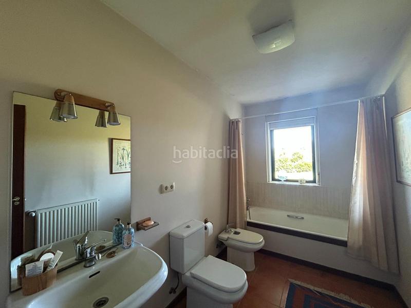 Foto 1e230449-dd55-4307-b40b-5e49bee218a2. Casa amb aparcament a Bugallido Ames