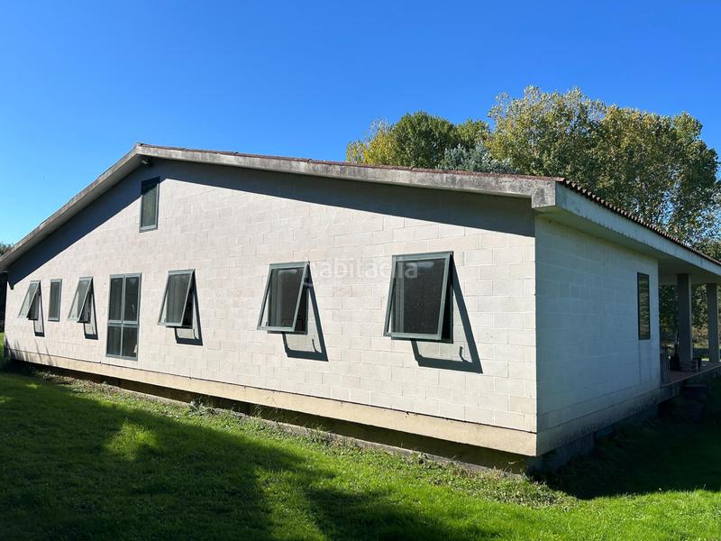 Foto 5268434a-043f-4fdc-9770-7690ec1d7ee4. Casa amb aparcament a Bugallido Ames