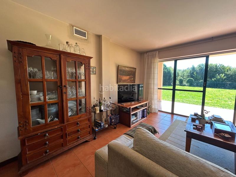 Foto 833778c3-3a3c-46ef-9957-d8bd8a4761b5. Casa amb aparcament a Bugallido Ames