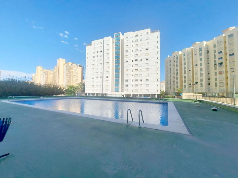 Foto 7d67dc54-bf3d-4fda-be12-f84c4b65f3e1. Alquiler apartamento en Platja de la Pobla de Farnals Pobla de Farnals (la)