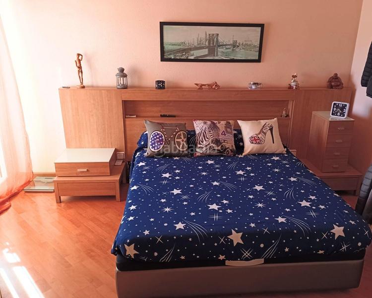 Foto 79badfac-d92a-48f0-8e38-b0332d588ae3. Appartamento con riscaldamento parcheggio in Baixador Castelldefels