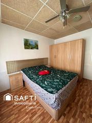 Etagenwohnung in Grau - Quintanes