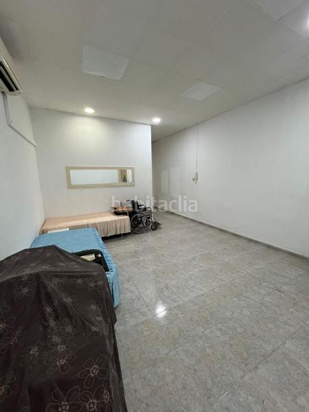 Foto 16738d37-5937-42c4-9c80-a54cdbfd9275. Business premise in Centre Blanes