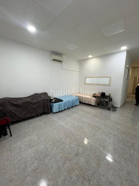 Foto ca13f137-4c9b-4ea1-ade0-7fb8605419fd. Local commercial dans Centre Blanes