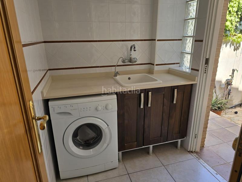 Foto fe91efc6-43b9-4084-93c1-1d503e1f91cb. Casa amb calefacció aparcament piscina a Alfinach - Monasterios Puçol