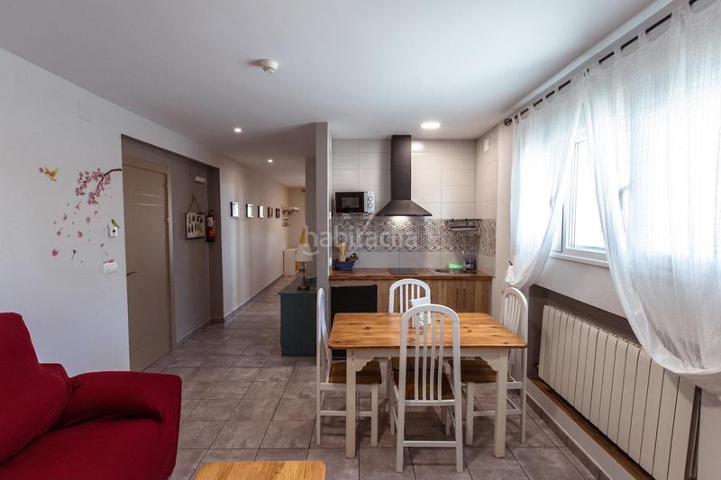 Foto 55e9601a-57a6-47af-8534-45ad267750df. Casa aparellada a Santiago - Pontones