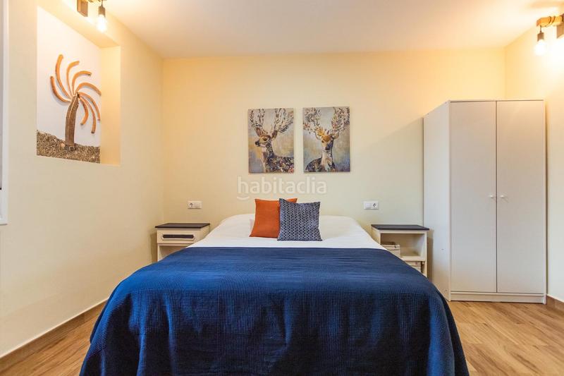 Foto 63319507-cfa2-4c03-9d90-664a538145ed. Towny house in Santiago - Pontones